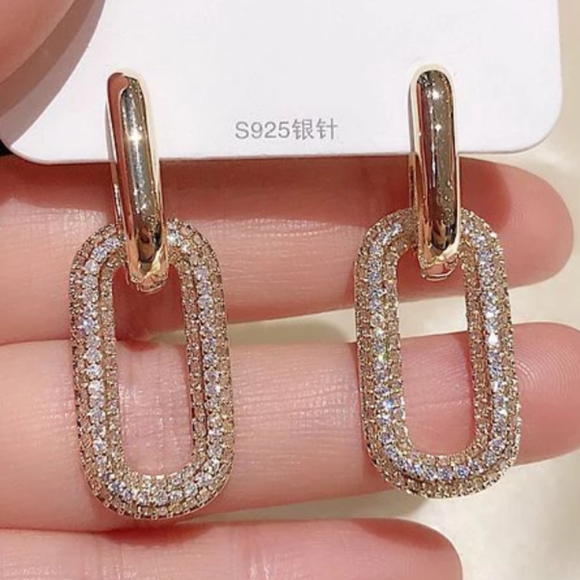 Jewelry - NEW 18k Yellow Gold Micro Pave Link Hoop Earrings